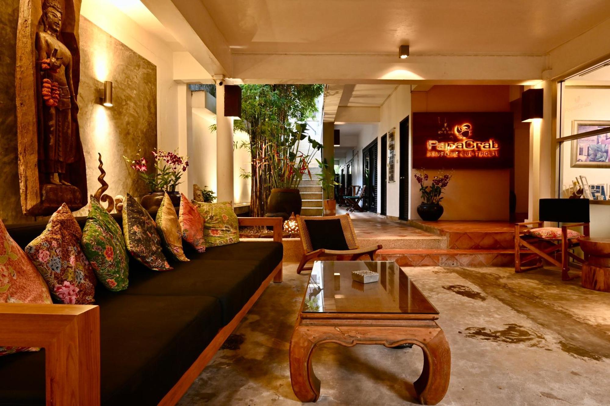 Papacrab Boutique Guesthouse Kamala Beach Exteriör bild